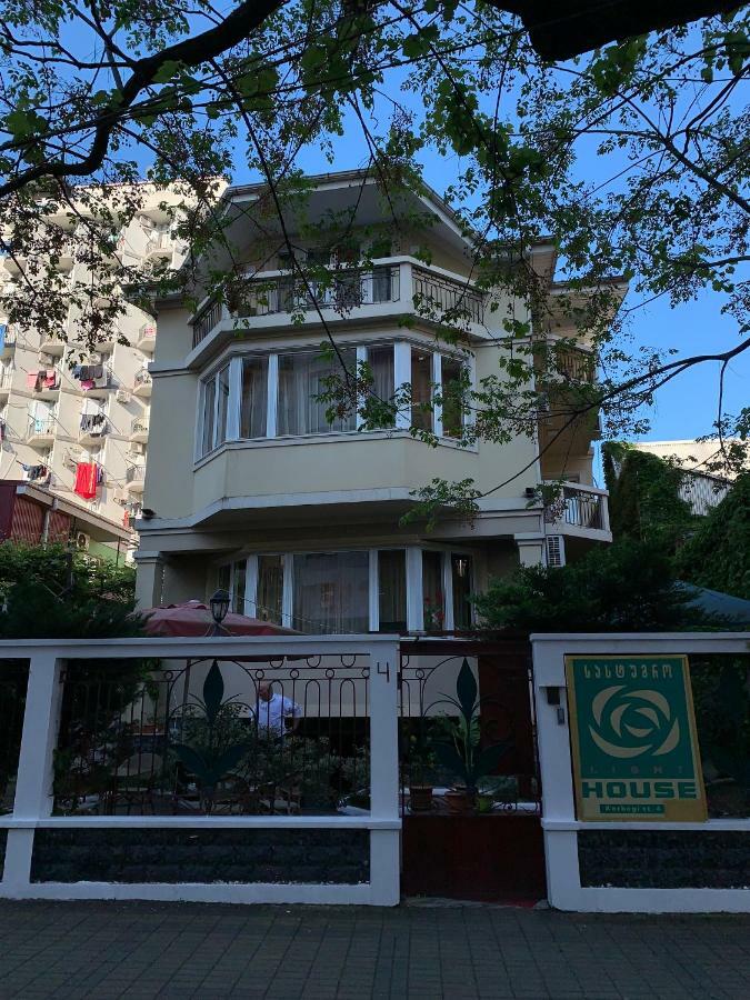 Light House Hotel บาทูมิ ภายนอก รูปภาพ